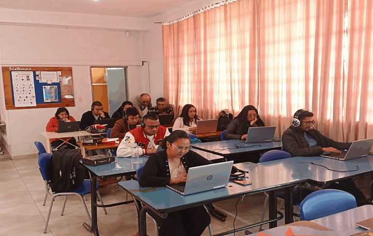 Our teachers presented the EF SET test!